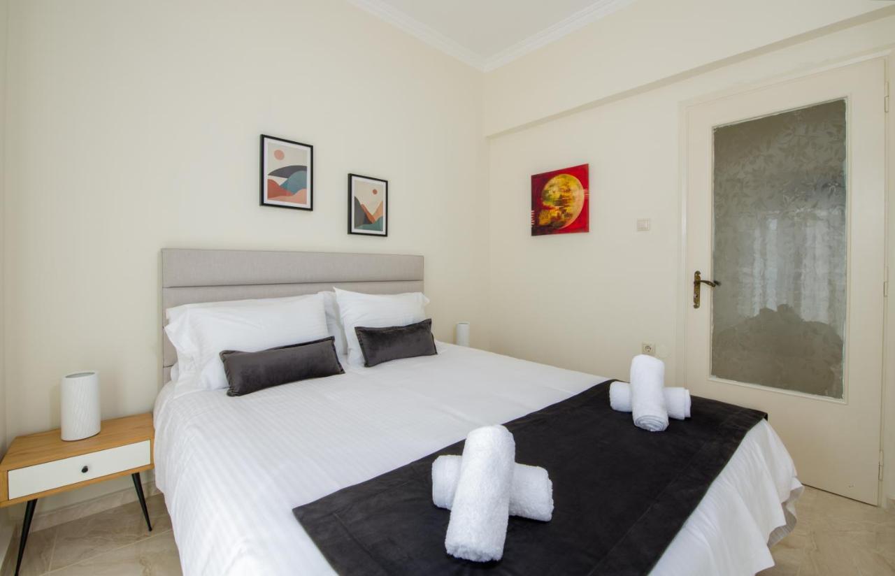 Center Manolia Dream 3 Bedroom Apartment 100M Away From The Beach Chania  Exteriör bild